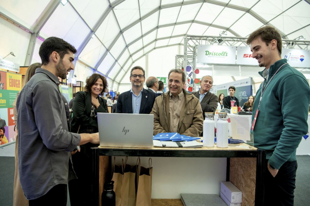 Feira de Emprego UC & AAC ajuda a preparar o futuro dos estudante