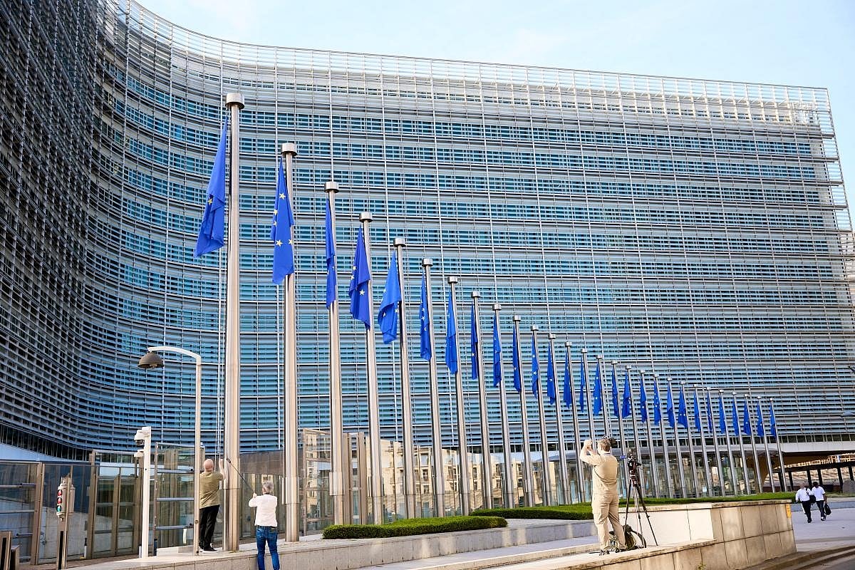 PRR: Bruxelas destaca melhorias no trabalho, digitalização e empregos ‘verdes’ em Portugal